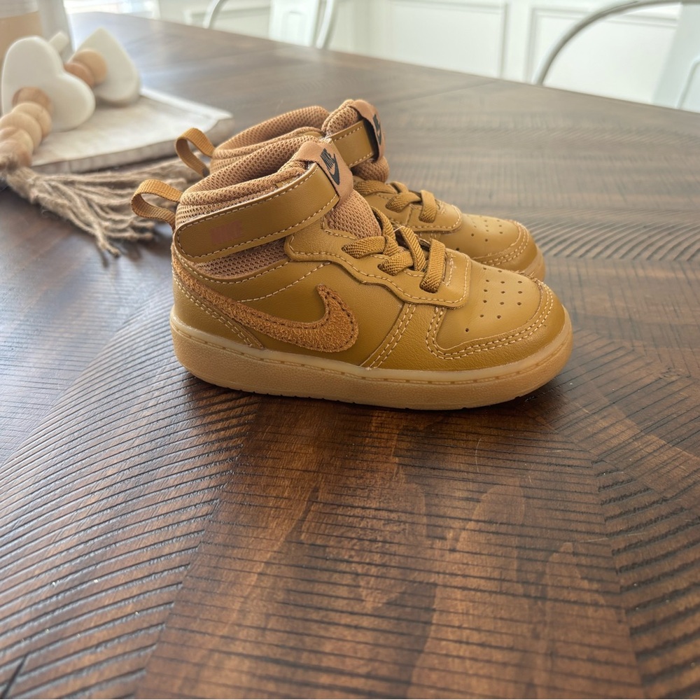 Nike Kids' Court Borough Sneakers